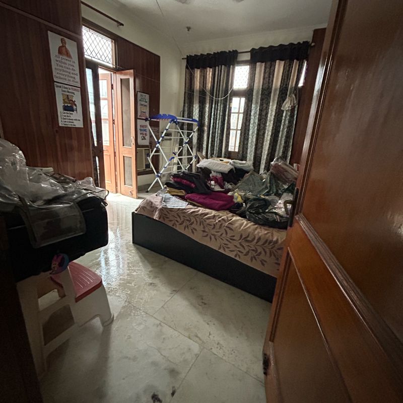 3 BHK + Pooja Room Builder Floor For Rent in Kotla Mubarakpur