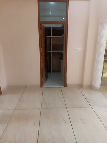 Room in 2 BHK Apartment at Lajpat Nagar ii – for Rent