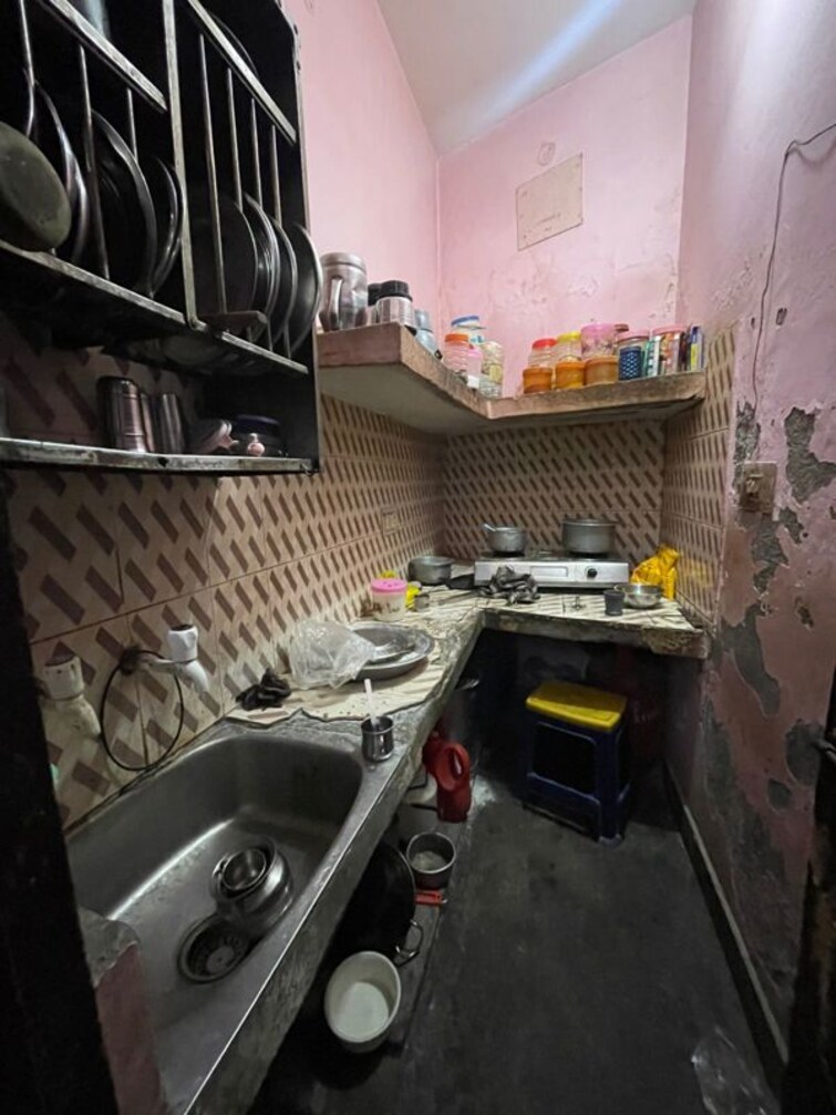 Kitchen, surat nagar phase 2 2 Bedroom 65 Sq.Yd. Independent House In Surat Nagar Phase 2 Gurgaon 9887843