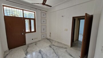Room in 2 BHK Villa at RWA Residential Society Gurgaon, Sector 48 – for Rent