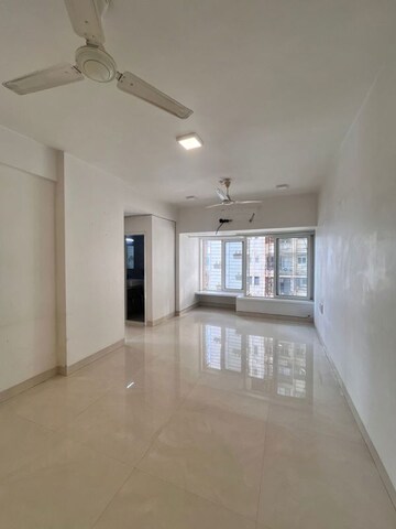 Room in 2 BHK Apartment at Andheri West – for Rent