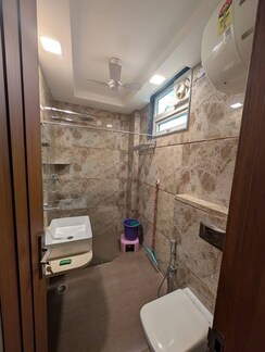 2 BHK + Extra Room Apartment For Sale in M3M Marina