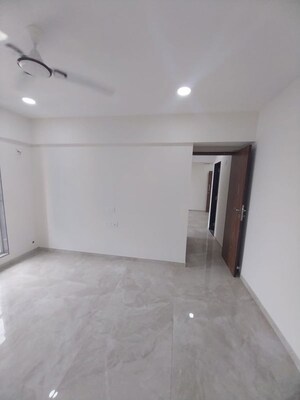 Room in 1.5 BHK Apartment at Andheri East – for Sale