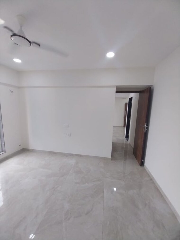 Room, andheri east 1.5 Bedroom 543 Sq.Ft. Apartment In Andheri East Mumbai 9842005
