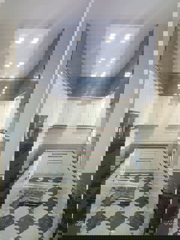 3 BHK + Servant Room Apartment For Sale in Defence Colony