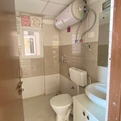 2 BHK Apartment For Sale in Signature Orchard Avenue 2
