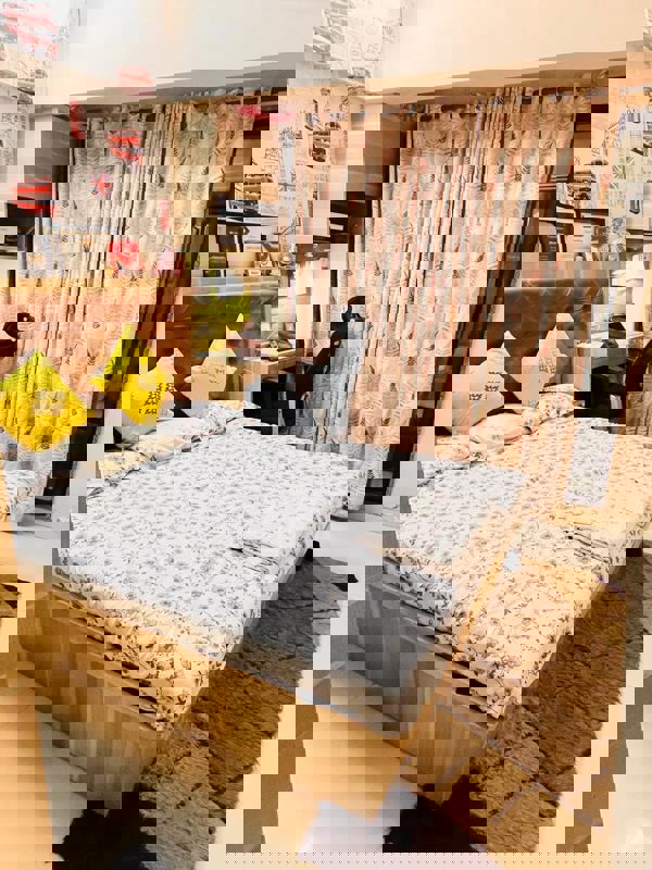 1.5 BHK Apartment For Rent in Rustomjee Central Park