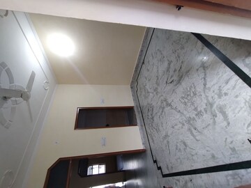 Living Room in 2 BHK Builder Floor at Sector 21 – for Rent