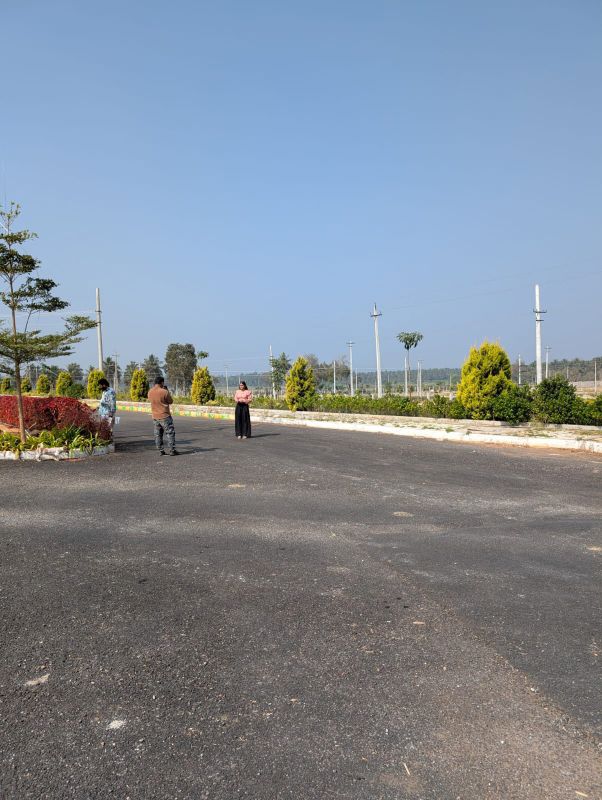 Plot For Sale in Pillahalli