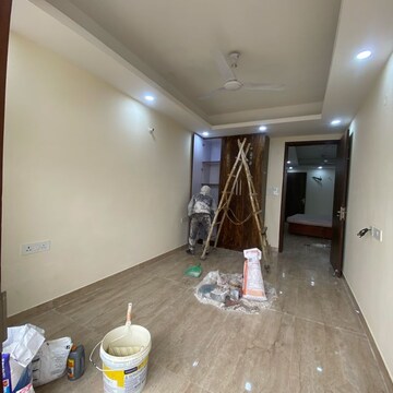 Room in 2 BHK Builder Floor at Chattarpur – for Rent