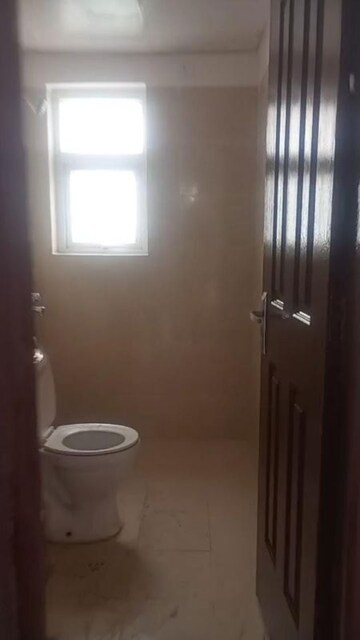 Bathroom in 3 BHK Apartment at BPTP Parkland Pride, Sector 77 – for Sale