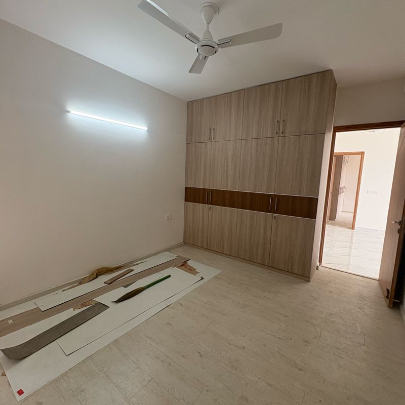 2 BHK + Extra Room Apartment For Rent in M3M Heights