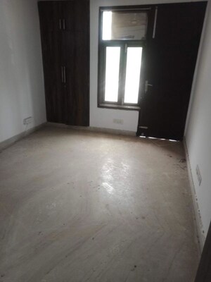 Room in 2 BHK Builder Floor at Saket – for Rent