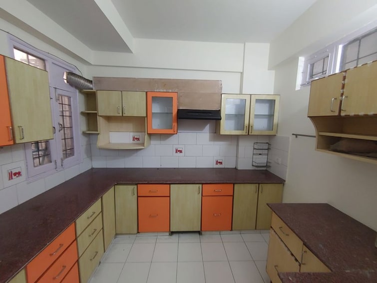 Kitchen, gomti nagar 2 Bedroom 1750 Sq.Ft. Apartment In Gomti Nagar Lucknow 9888523