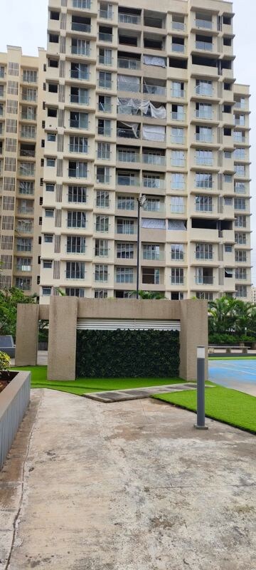 2.5 BHK Apartment For Rent in Ekta Tripolis, Goregaon West