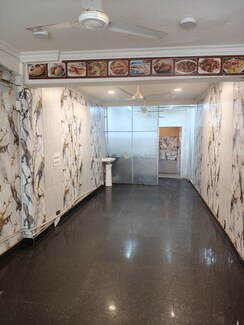 Retail Shop For Rent in Bhogal