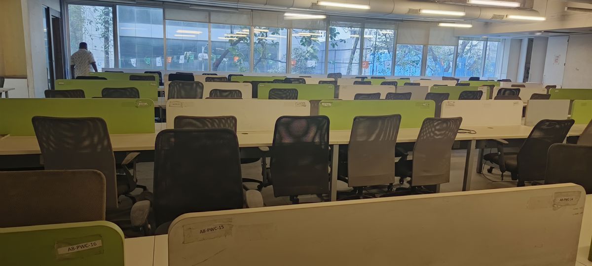 Office Space For Rent in Ackruti Star