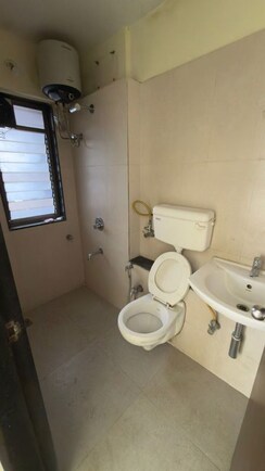 2 BHK + Extra Room Apartment For Rent in Runwal Garden City