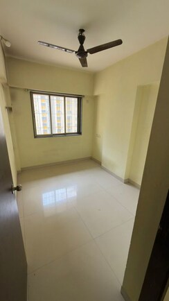 2 BHK + Extra Room Apartment For Rent in Runwal Garden City