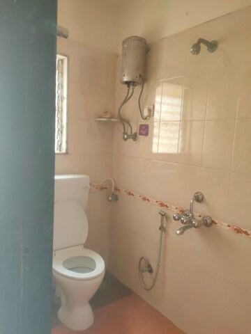 Bathroom in 2 BHK Apartment at Vedant Commercial Complex, Vartak Nagar – for Rent