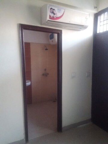 Room in 2 BHK Apartment at Maya Garden City, Lohgarh – for Rent