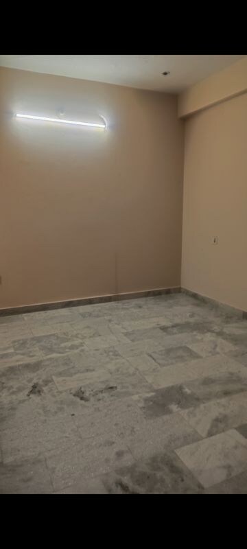 Room in 4 BHK Independent House at Gomti Nagar – for Rent