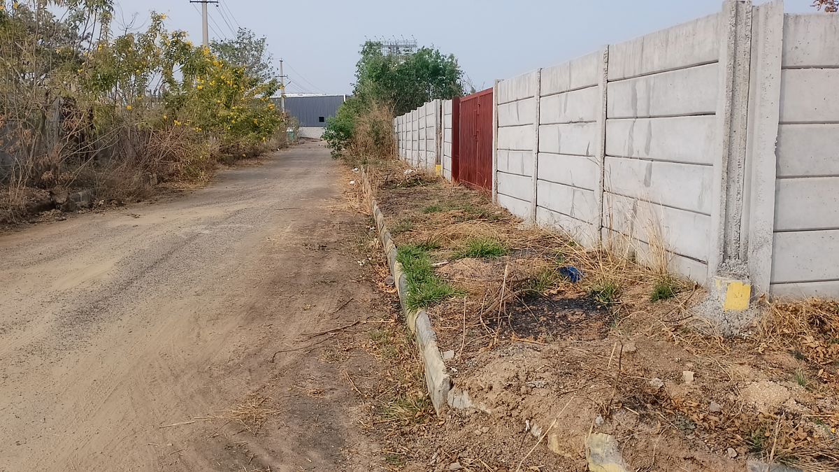 Plot For Sale in Mokila