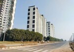 4 BHK + Servant Room 2300 Sq.Ft. Apartment in Omaxe Lake