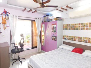 2 BHK Apartment For Rent in Vaibhav CHS Goregaon, Goregaon West