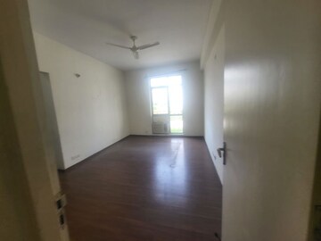 Room in 3 BHK Apartment at Shapoorji Pallonji Joyville Gurgaon, Sector 102 – for Rent