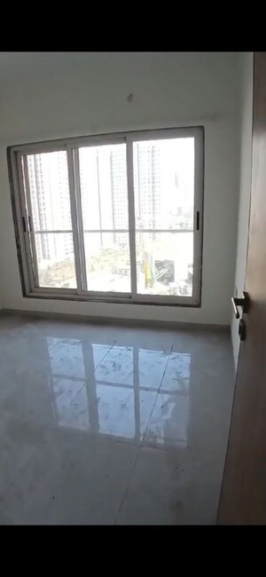 Bedroom in 2.5 BHK Apartment at Bharat Arize, Goregaon West – for Rent