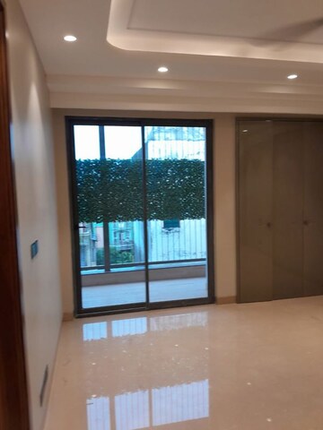  Plot For Sale in Unitech South City 1, South City 1