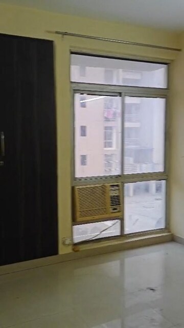 Room in 2 BHK Apartment at Piyush Heights, Sector 89 – for Sale