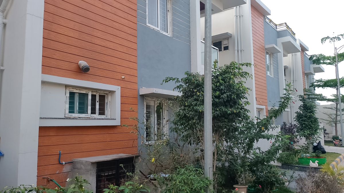 3 BHK + Pooja Room Villa For Sale in Tellapur