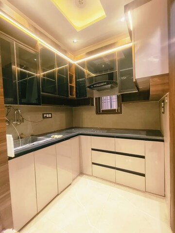 Kitchen in 2 BHK Builder Floor at Dwarka Mor – for Rent