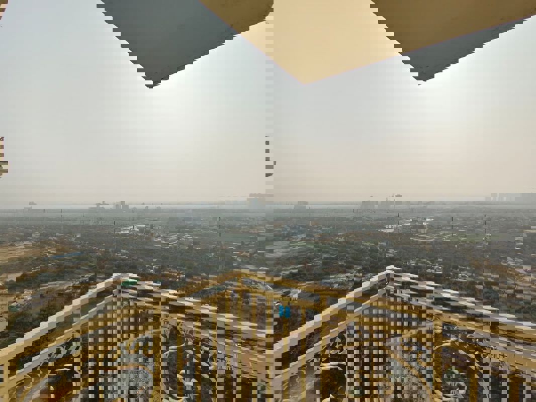 3 BHK + Pooja Room,Servant Room Apartment For Rent in Mahagun Mantra II