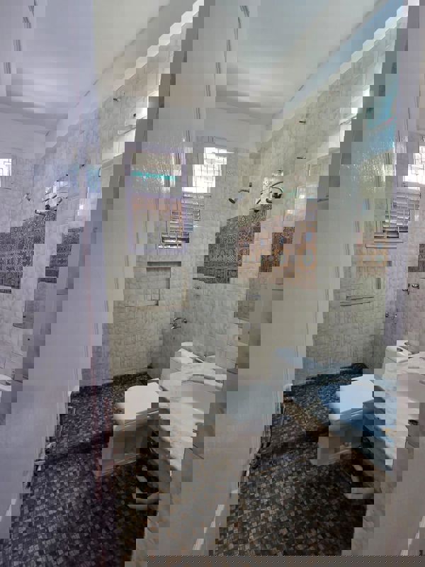 3 BHK + Pooja Room Builder Floor For Rent in Unitech South City II