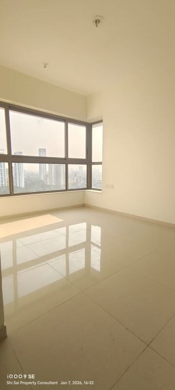 Bedroom in 2 BHK Apartment at Kalpataru Paramount, Kapur Bawdi – for Rent