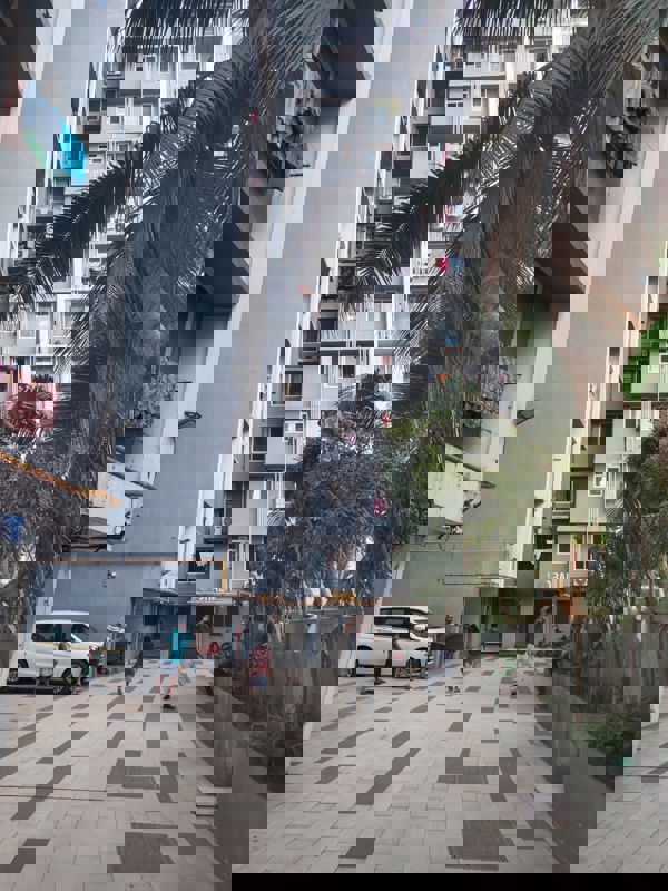 1.5 BHK + Study Room Apartment For Rent in Ghatkopar East