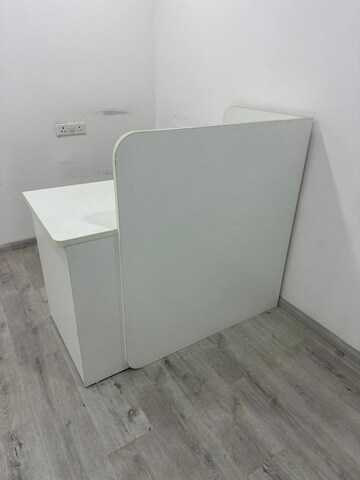 Room in  Office Space at Udyog Vihar Phase 5 – for Rent