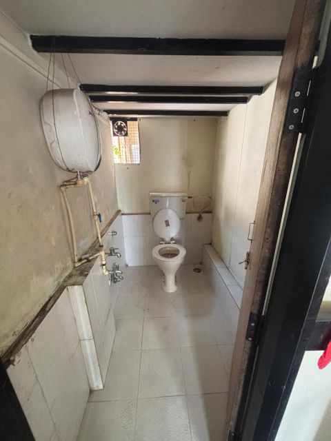 Studio  + Study Room 400 Sq.Ft. Apartment in MIG Colony Gokhalenagar