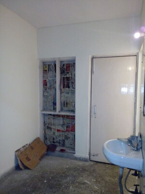 Room in 1 BHK Apartment at Molarband – for Rent