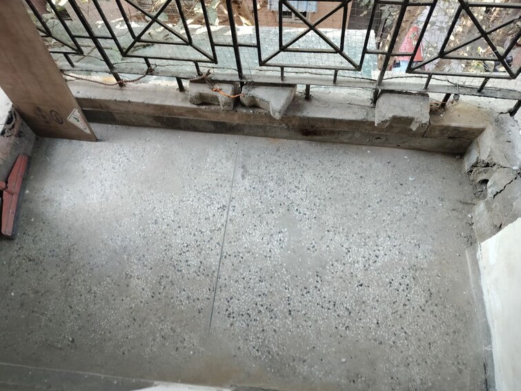 Balcony, jasola vihar 1 Bedroom 516 Sq.Ft. Apartment In Jasola Vihar Delhi 9890092