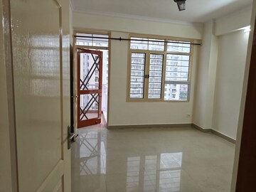 Room in 3.5 BHK Apartment at Eldeco Eternia, Sitapur Road – for Sale