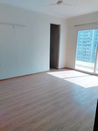 4 BHK 2140 Sq.Ft. Apartment in Amrapali Crystal Homes