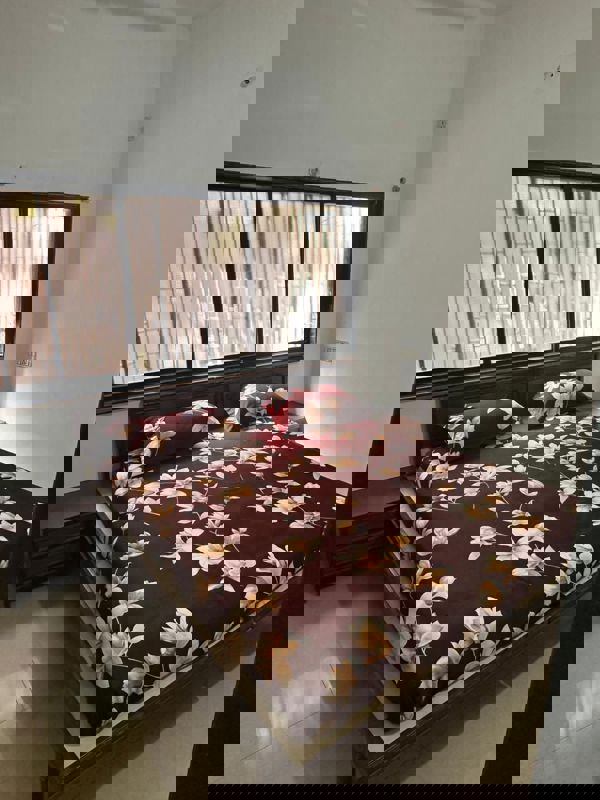 2 BHK Apartment For Rent in Law Garden