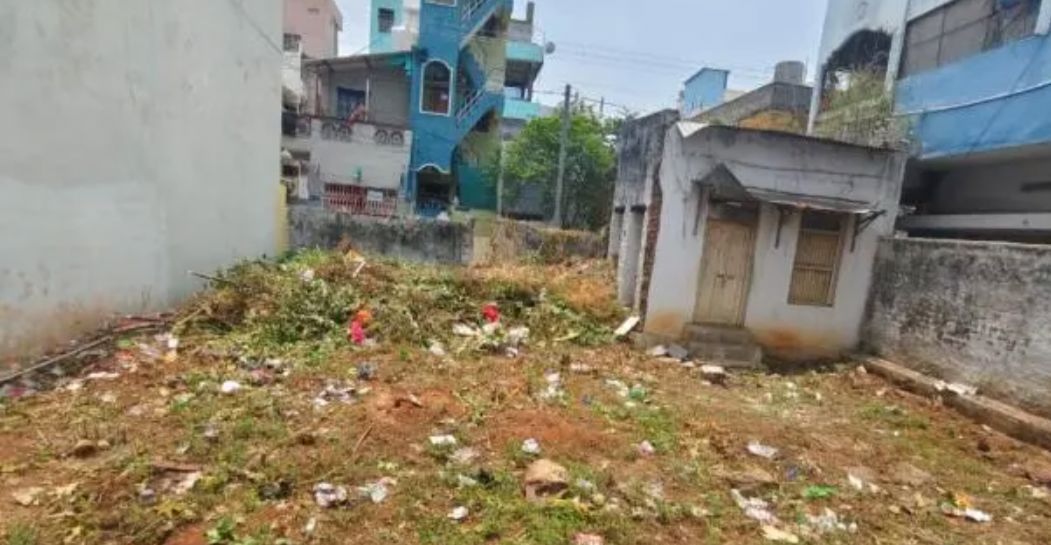 Plot For Sale in Vasundhara Sector 2B