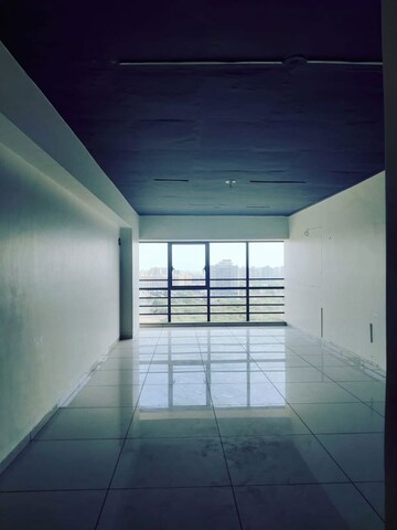 Room in  Office Space at Gota – for Rent