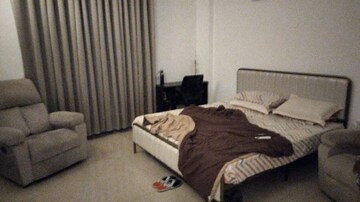 Bedroom in 3.5 BHK Apartment at Shalimar One World Valencia Tower, Gomti Nagar – for Rent