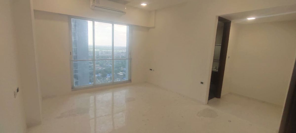 2.5 BHK + Pooja Room Apartment For Rent in Ekta Tripolis